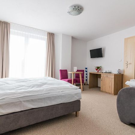 Magnolia Pokoje I Apartamenty Dębki Buitenkant foto